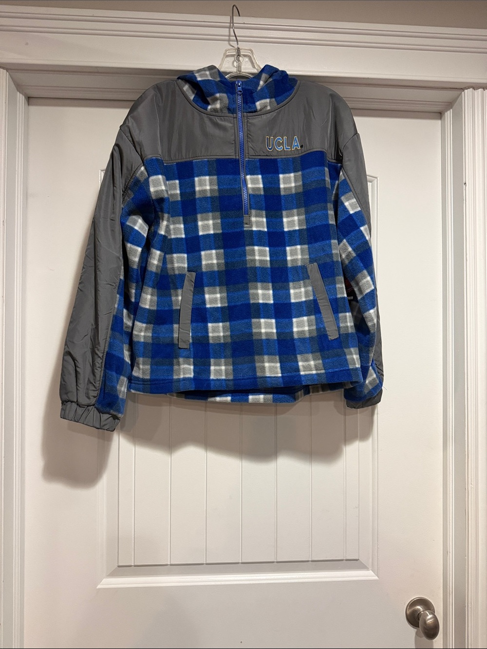 New UCLA  1/4 Zip Plaid Blue Fleece Jacket Women's California Bruins, Size M.